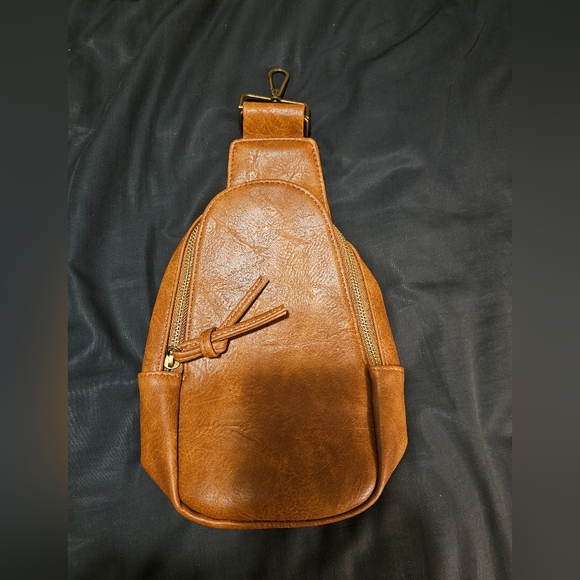 Brand new never used crossbody purse bag the classy cloth brand - Picture 1 of 5